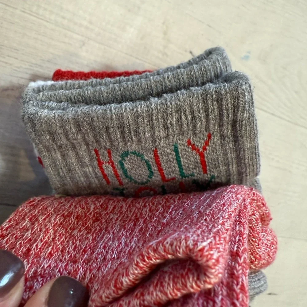 Rae Dunn women's holiday sock pack‎ 6 pairs NEW